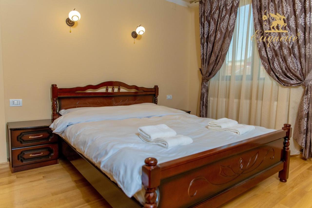 Villa Etiquette Deva Buitenkant foto