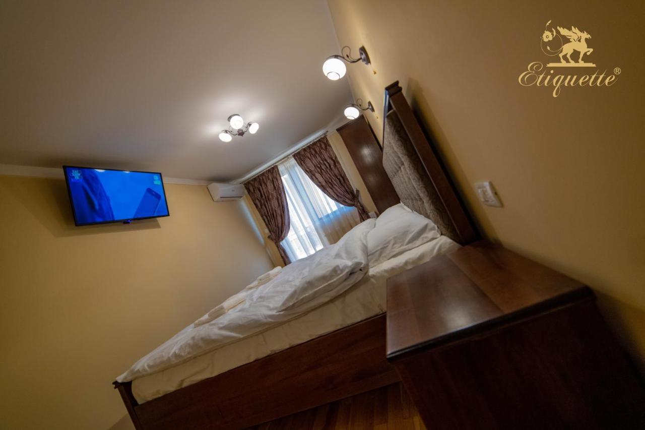 Villa Etiquette Deva Buitenkant foto