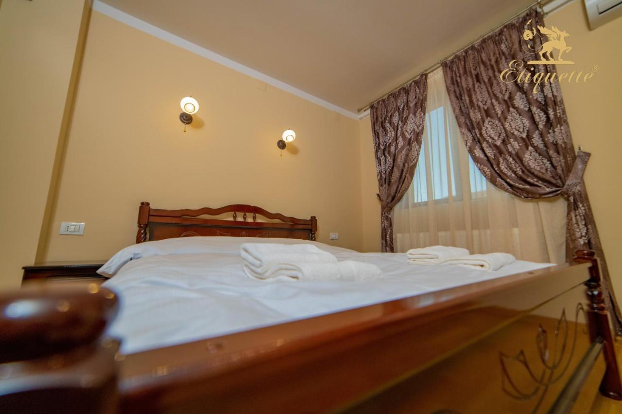 Villa Etiquette Deva Buitenkant foto