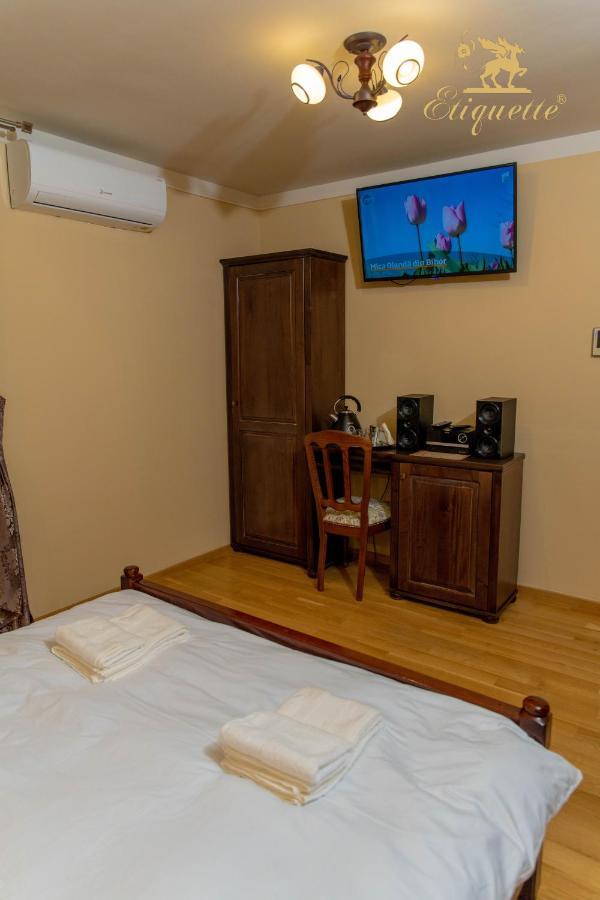 Villa Etiquette Deva Buitenkant foto