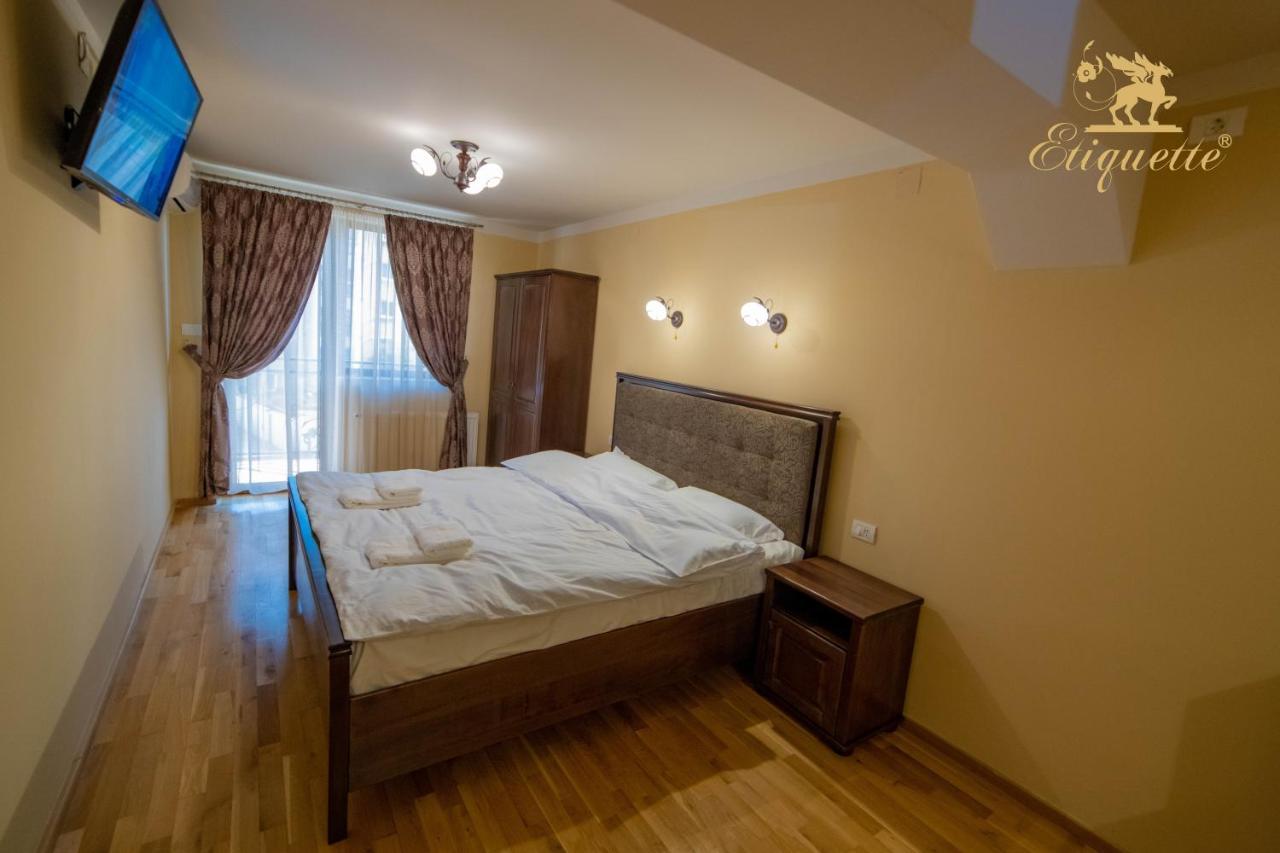 Villa Etiquette Deva Buitenkant foto